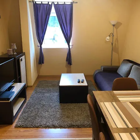 アパート With 2 Bedrooms *