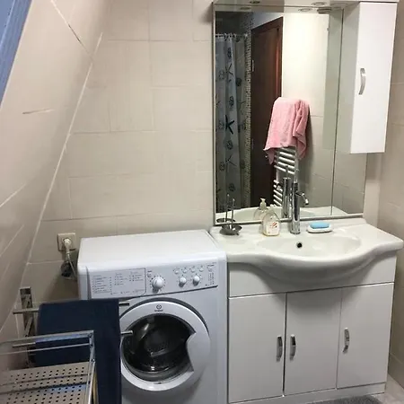 Top Apartment *