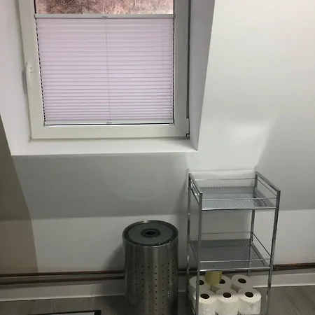 With 2 Bedrooms Apartment *