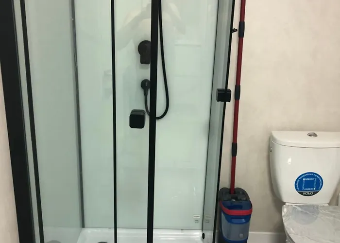 With 2 Bedrooms *
